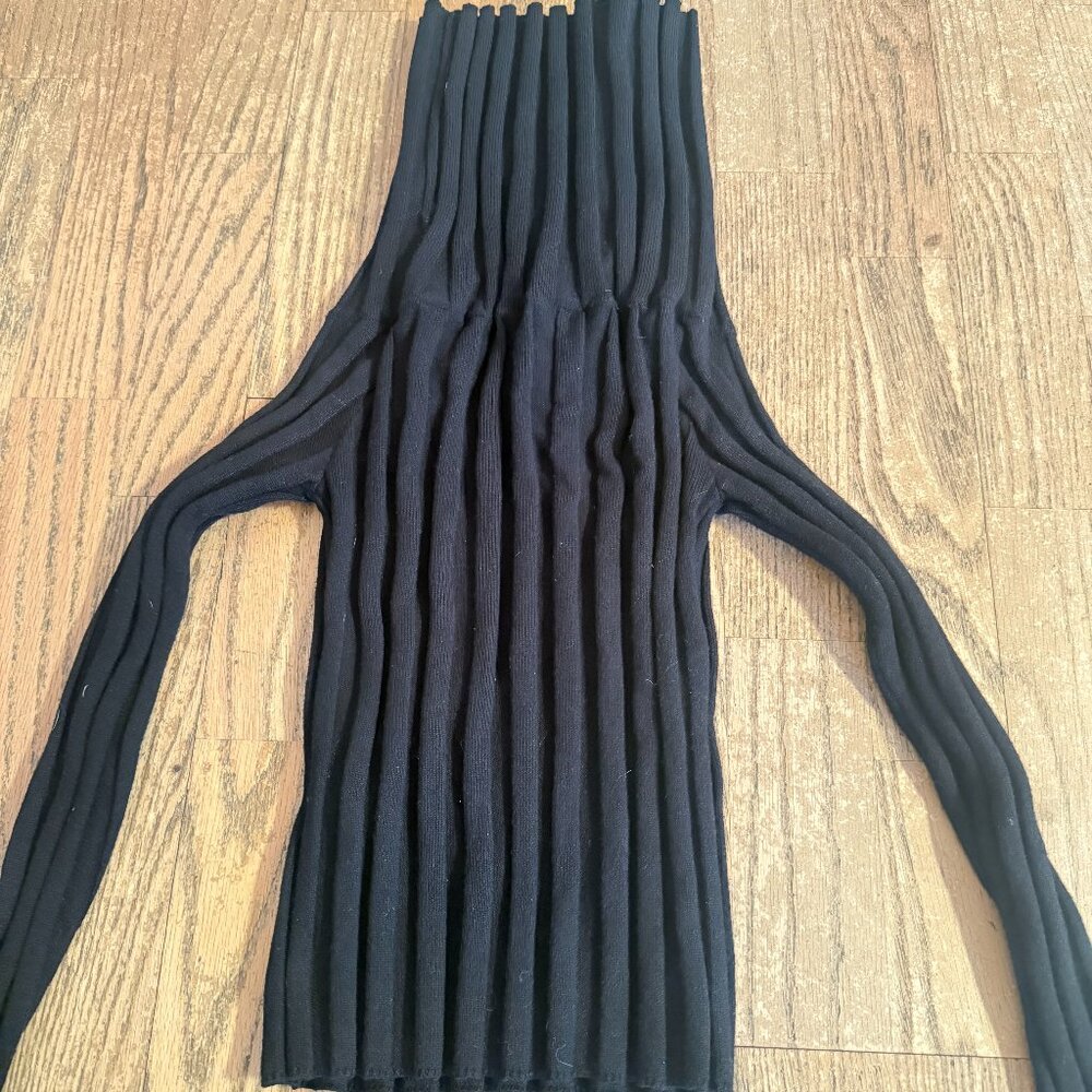 NWT ZARA BLACK SWEATER TOP S 5536 / 011/ 800 E